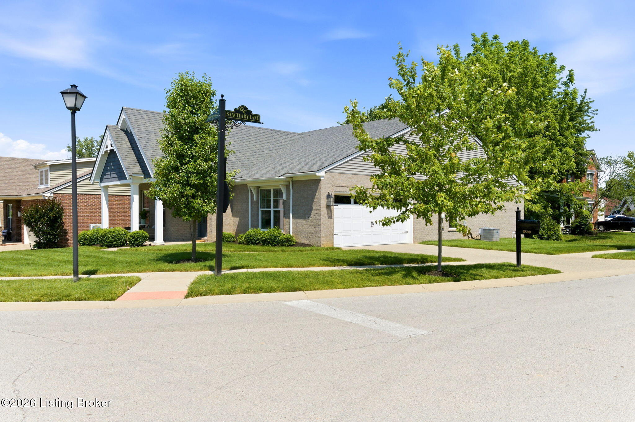 8800 Sanctuary Ln