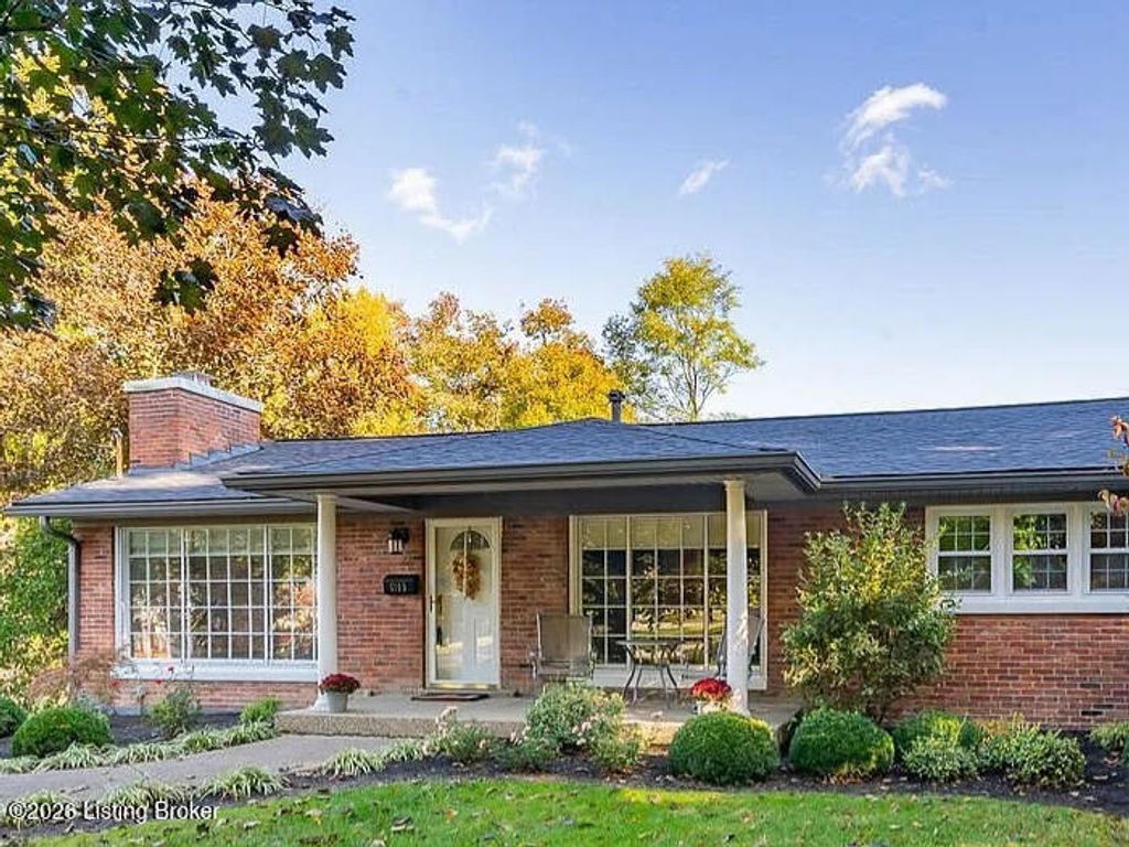 Photo of 5100 Christie Ave, Louisville, KY 40216 (MLS # 1708336)