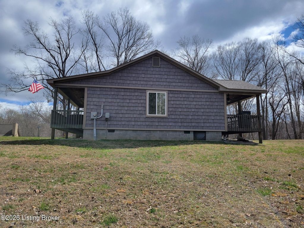 Photo of 66 Deer Run Ln, Jamestown, KY 42629 (MLS # 1712352)