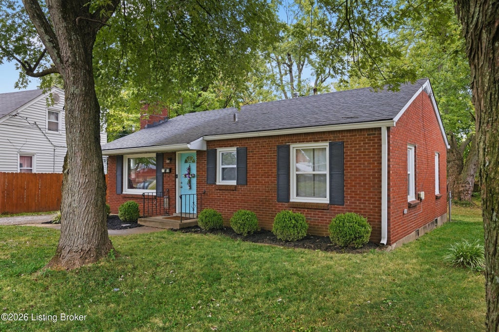 Photo of 3709 Rosa Terrace, Louisville, KY 40216 (MLS # 1730217)