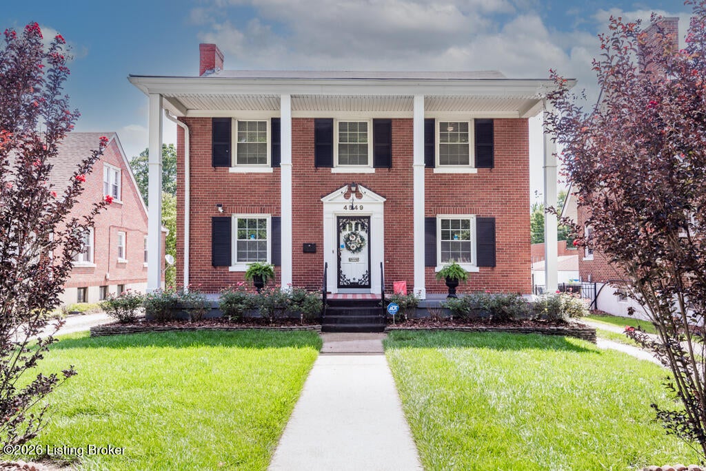 Photo of 4549 Southern Pkwy, Louisville, KY 40214 (MLS # 1728015)
