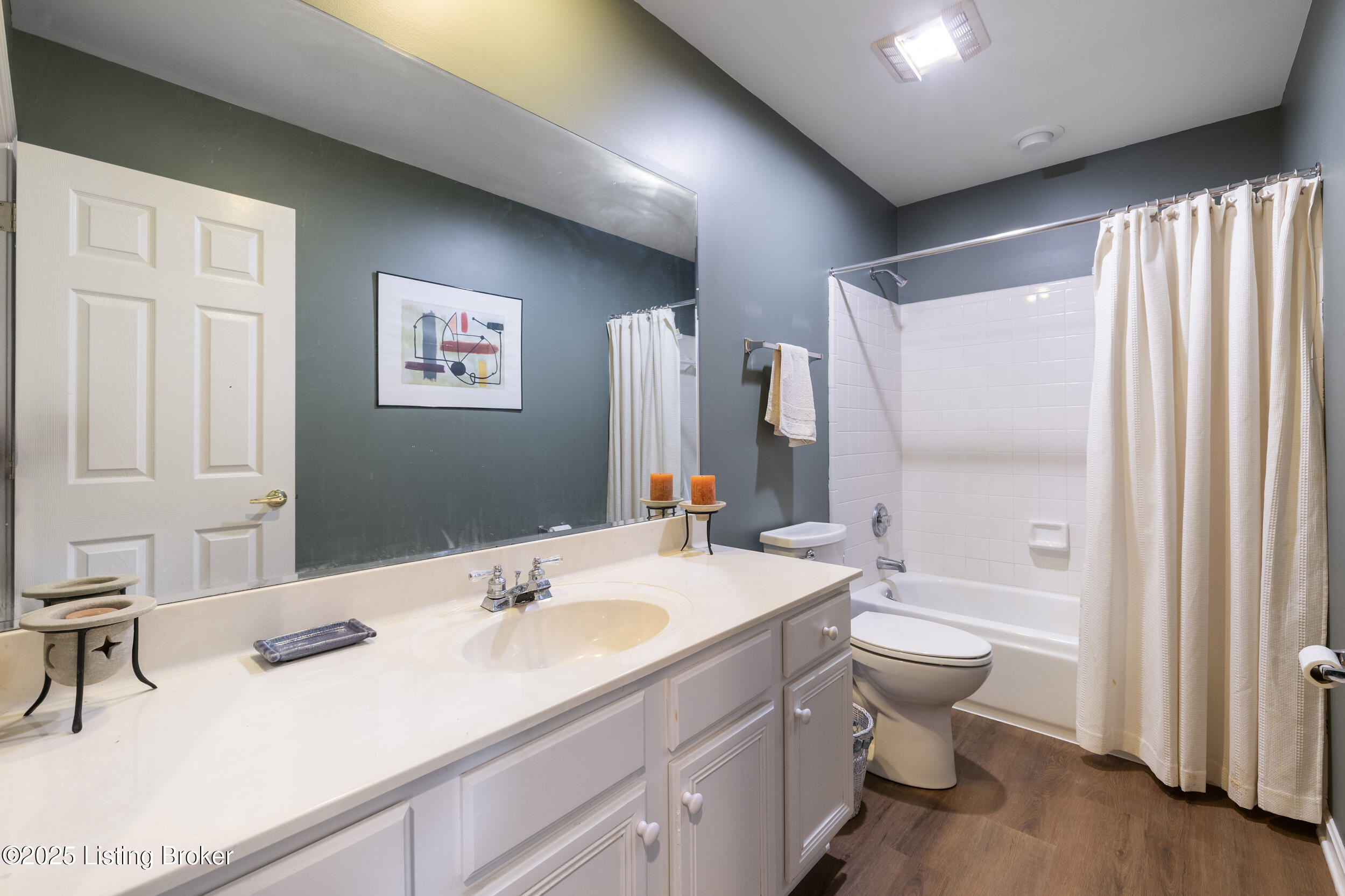 10916 Lake Vista Ct, Louisville, Kentucky image 33