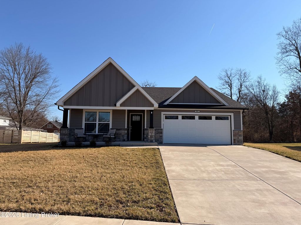 Photo of 9005 Manslick Commons Dr, Louisville, KY 40219 (MLS # 1710263)