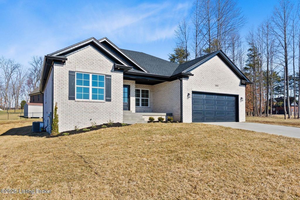 Photo of 116 Wooded Glen Dr, Mt Washington, KY 40047 (MLS # 1709076)