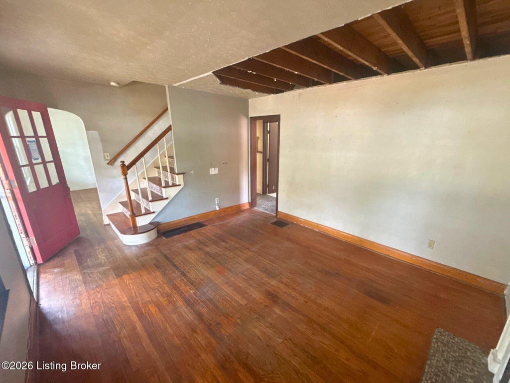 Photo of 3024 Hartlage Ct, Louisville, KY 40216 (MLS # 1728911)