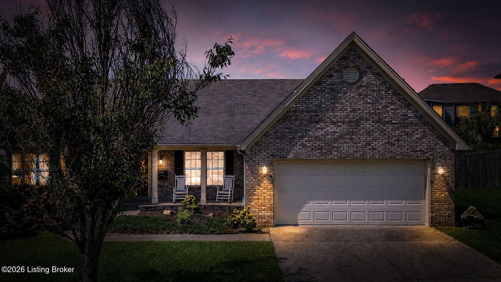 Photo of 11911 Washington Green Rd, Louisville, KY 40229 (MLS # 1727475)