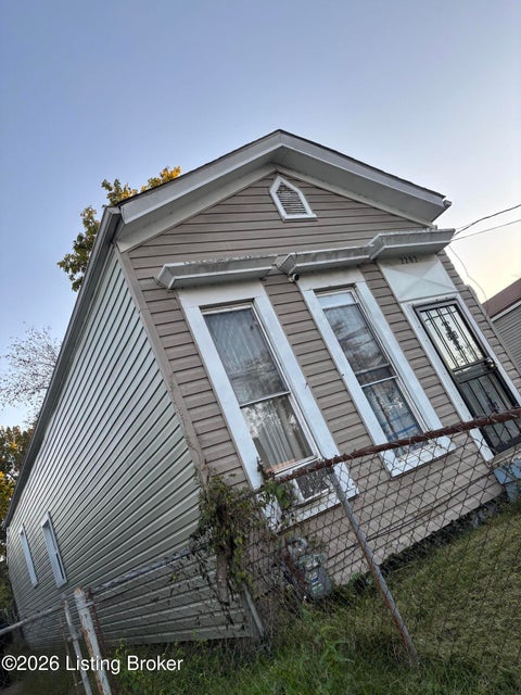 Townhouse For Sale - 2202 Duncan St<br/> Louisville, KY 40212