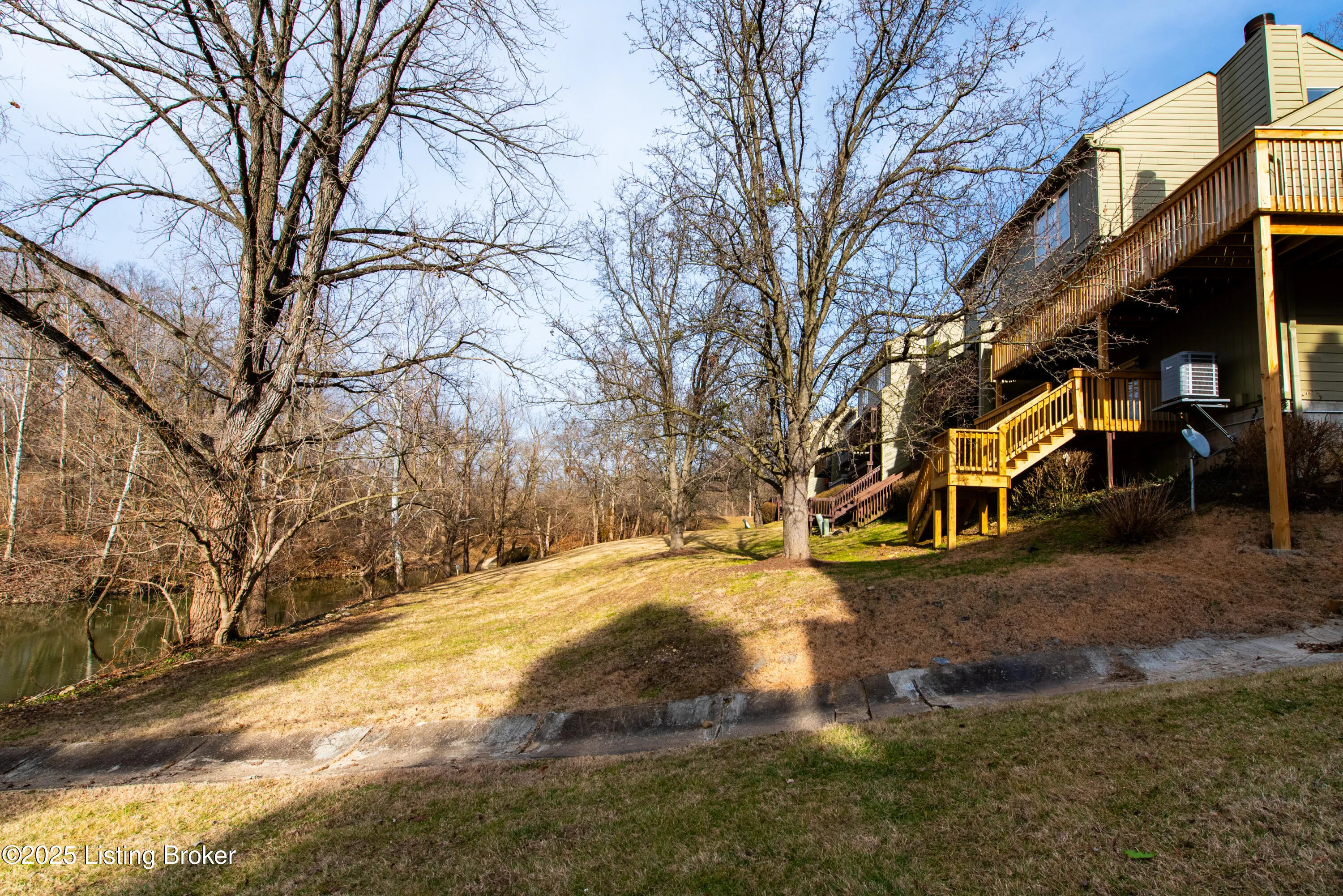 Prospect, Kentucky 40059, United States, 4 Bedrooms Bedrooms, ,3 BathroomsBathrooms,Residential,Active,118867