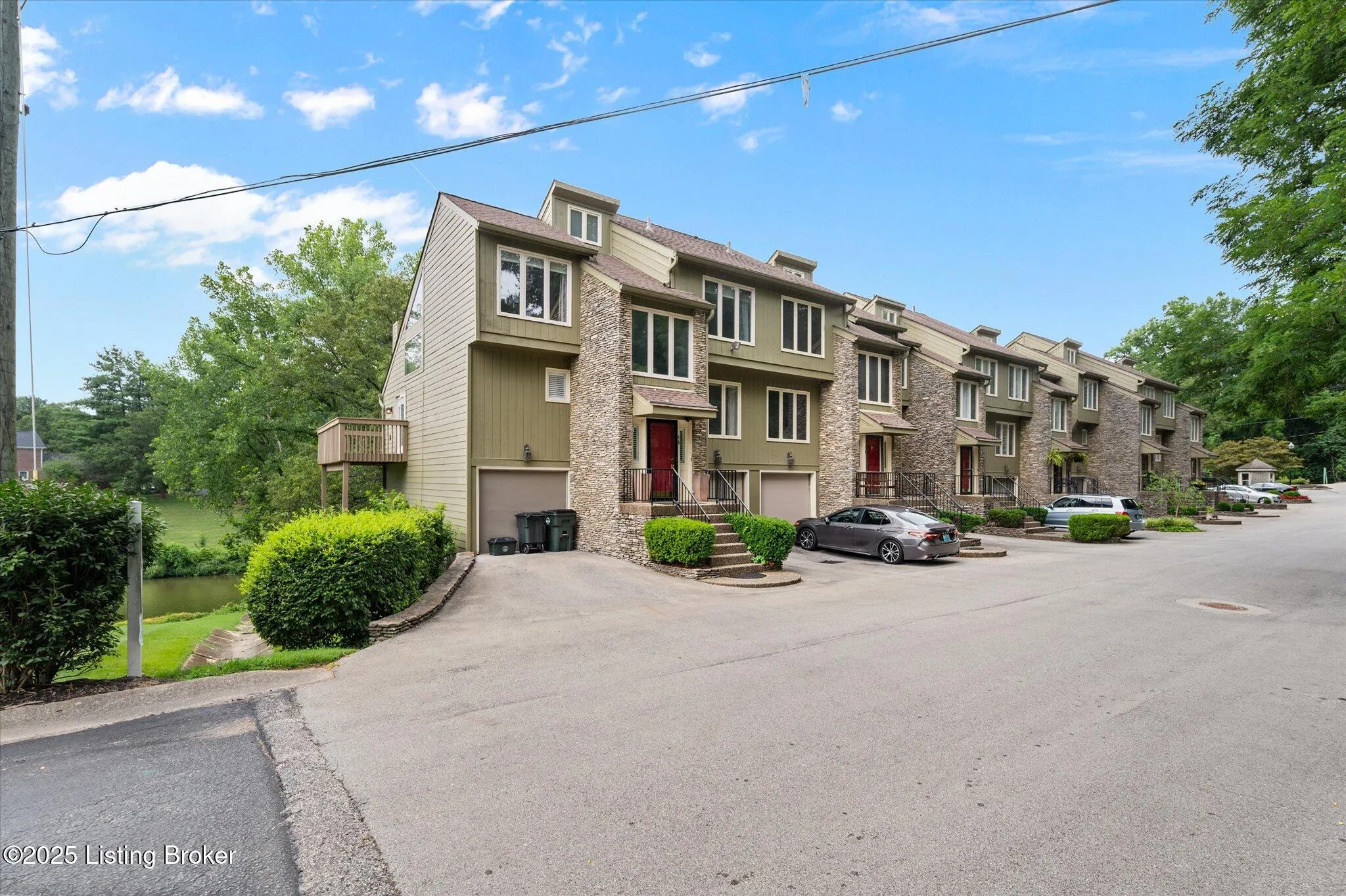 Prospect, Kentucky 40059, United States, 4 Bedrooms Bedrooms, ,3 BathroomsBathrooms,Residential,Active,118867