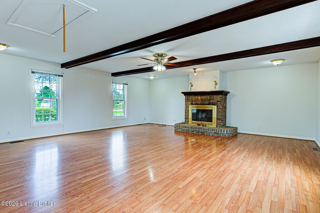 Photo of 85 Bailey Ct, Taylorsville, KY 40071 (MLS # 1711328)