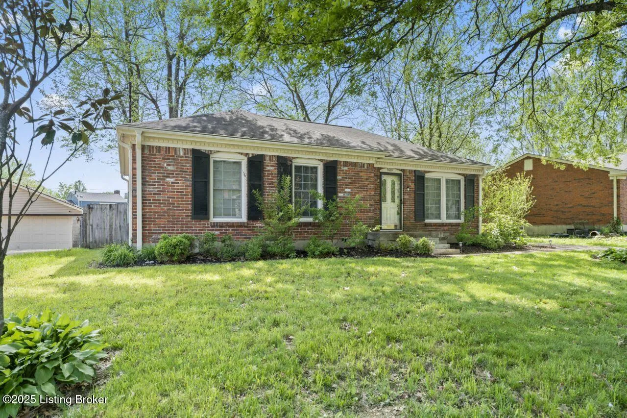 Louisville, Kentucky 40291, United States, 3 Bedrooms Bedrooms, ,2 BathroomsBathrooms,Residential,Pending,118496