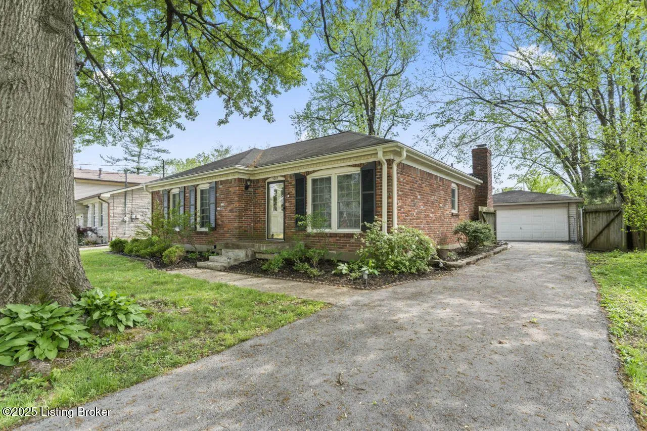 Louisville, Kentucky 40291, United States, 3 Bedrooms Bedrooms, ,2 BathroomsBathrooms,Residential,Pending,118496