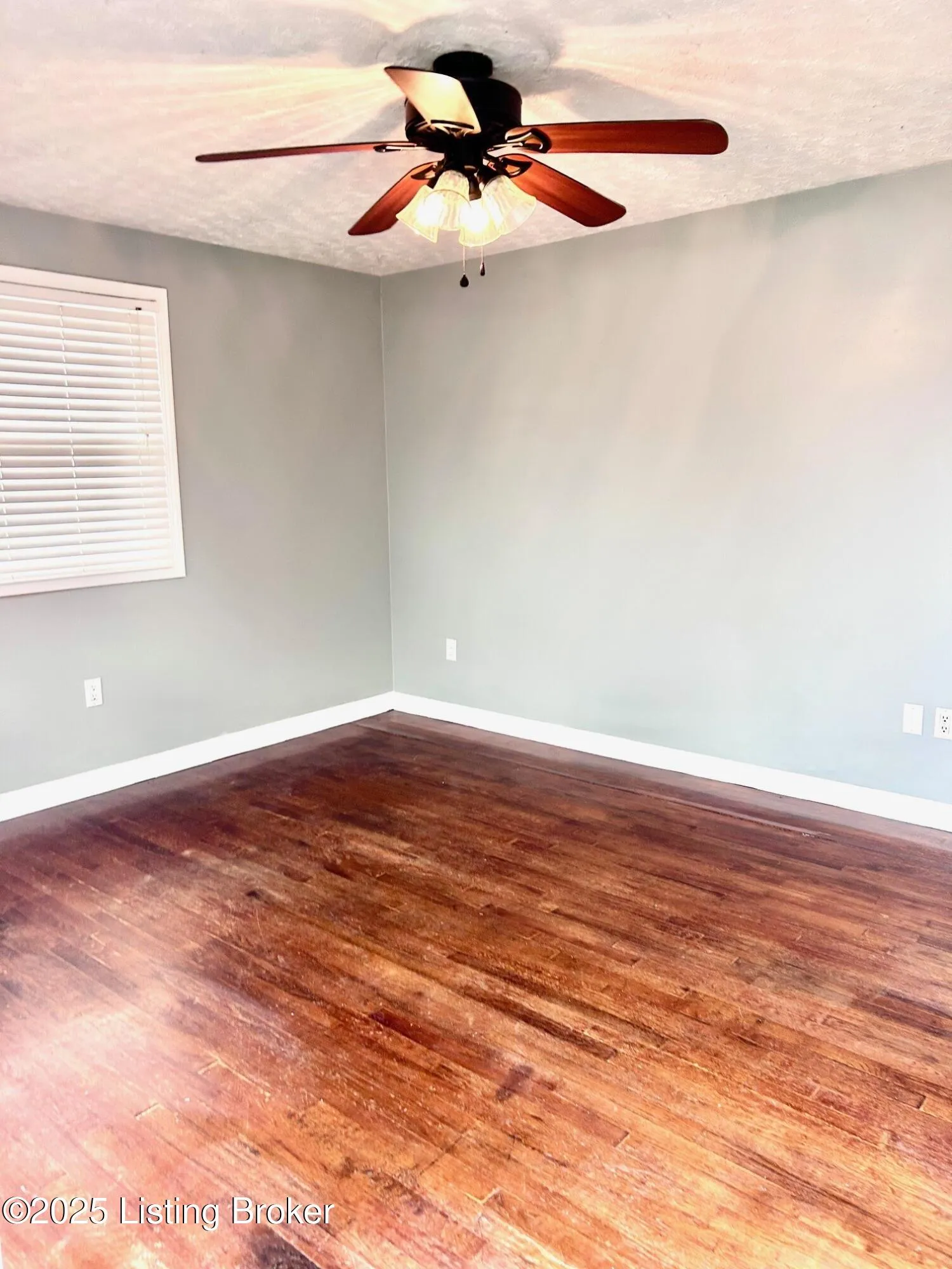 Louisville, Kentucky 40258, United States, 3 Bedrooms Bedrooms, ,1 BathroomBathrooms,Residential,Active,257132