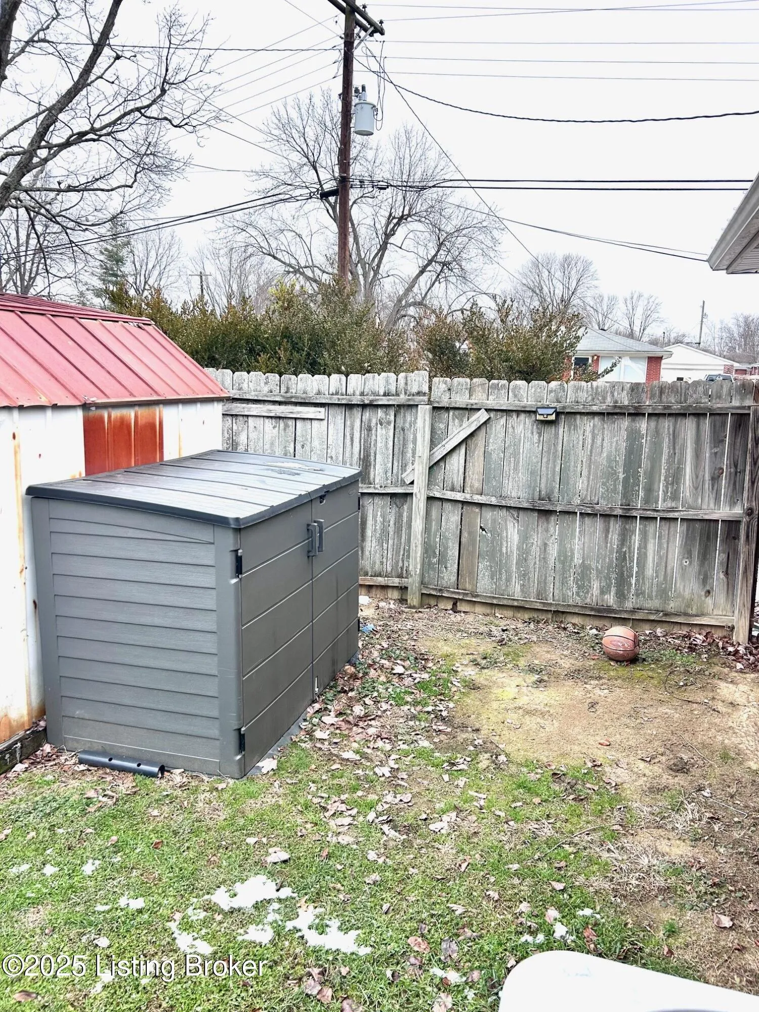 Louisville, Kentucky 40258, United States, 3 Bedrooms Bedrooms, ,1 BathroomBathrooms,Residential,Active,257132