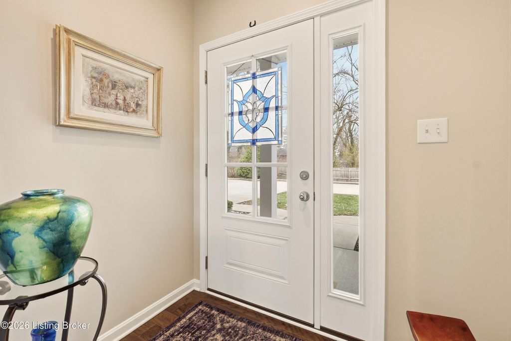 Photo of 3018 Taylor Cv Dr, Louisville, KY 40220 (MLS # 1709521)