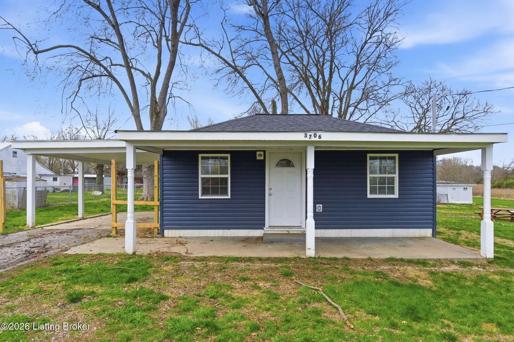 Photo of 3706 Kramers Ln, Louisville, KY 40216 (MLS # 1711788)