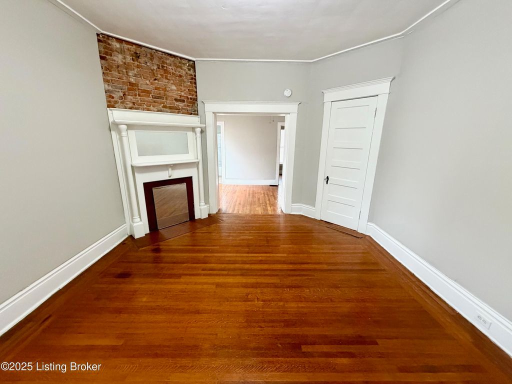 Photo of 1503 S 4th St #1R, Louisville, KY 40208 (MLS # 1708333)