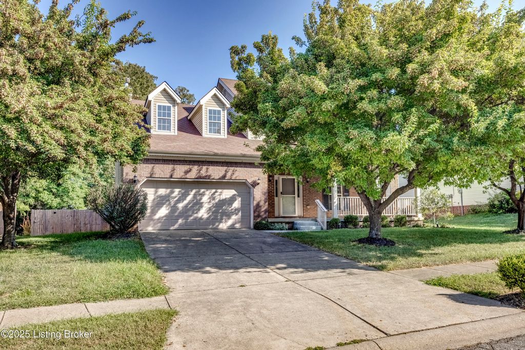 Photo of 5121 Craigs Creek Dr, Louisville, KY 40241 (MLS # 1711682)