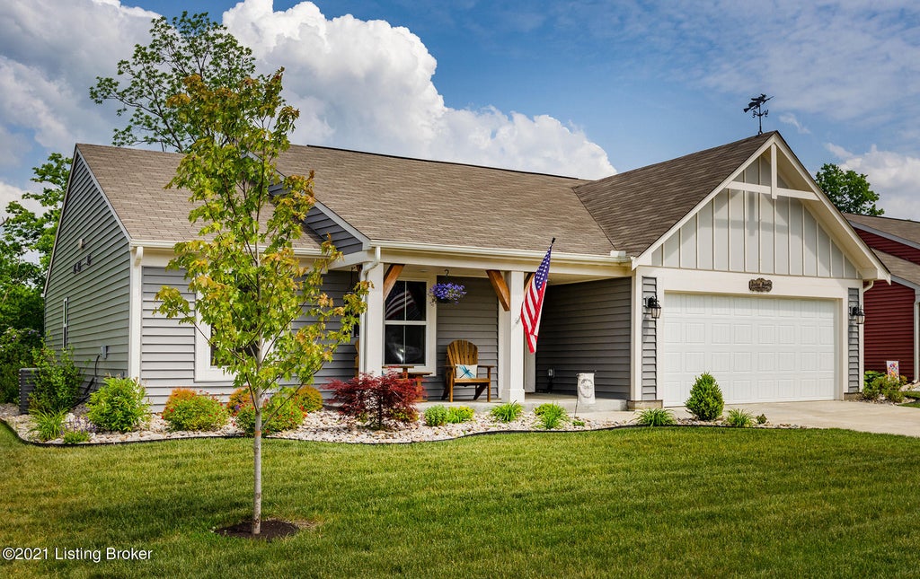 Photo of 11113 Kaufman Farm Dr, Louisville, KY 40291 (MLS # 1731433)