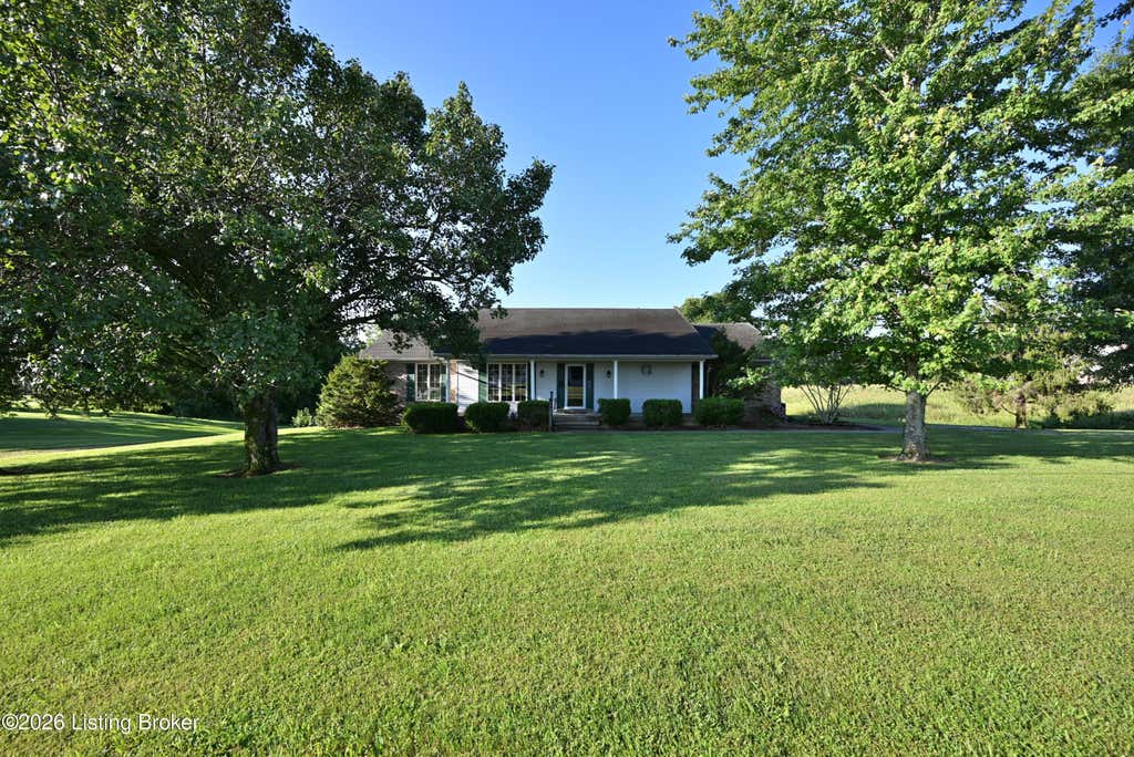 Photo of 290 Hochstrasser Rd, Elk Creek, KY 40071 (MLS # 1725212)