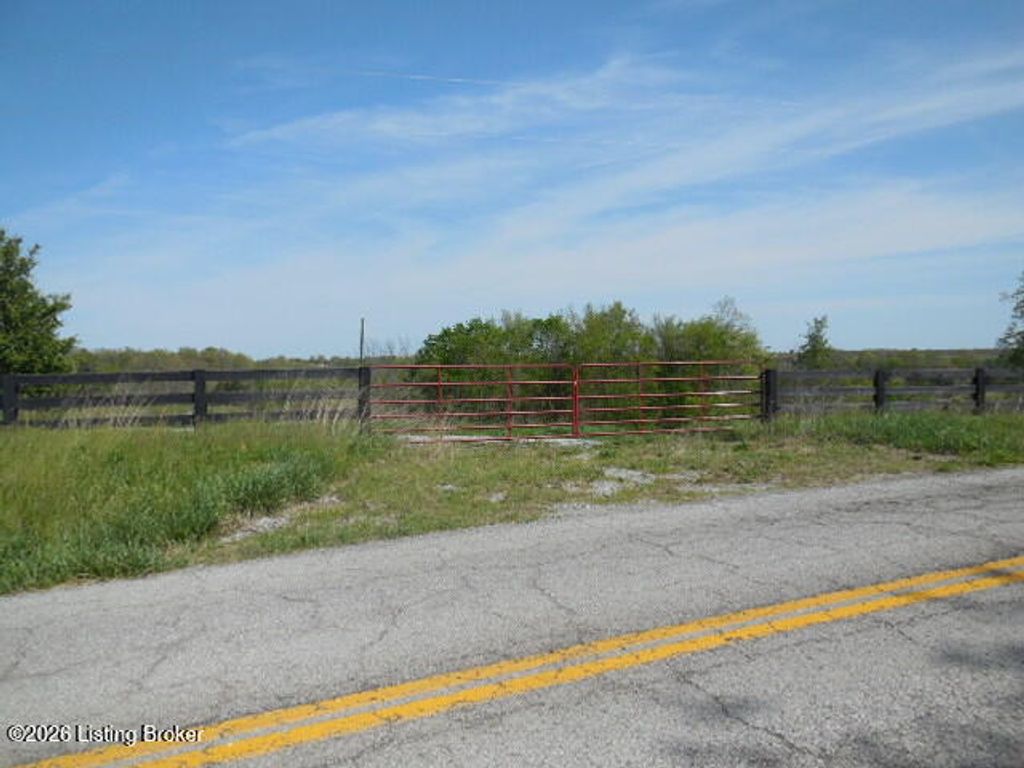 Photo of 1655 Stewart Ridge Rd, Sparta, KY 41086 (MLS # 1715083)