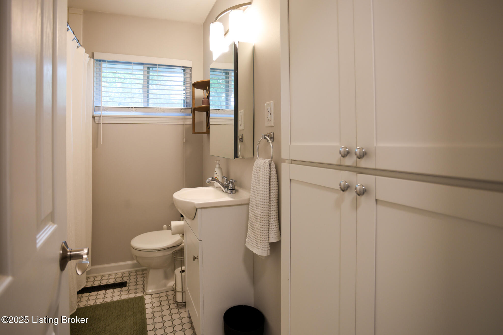 3101 Radiance Rd, Louisville, Kentucky image 24