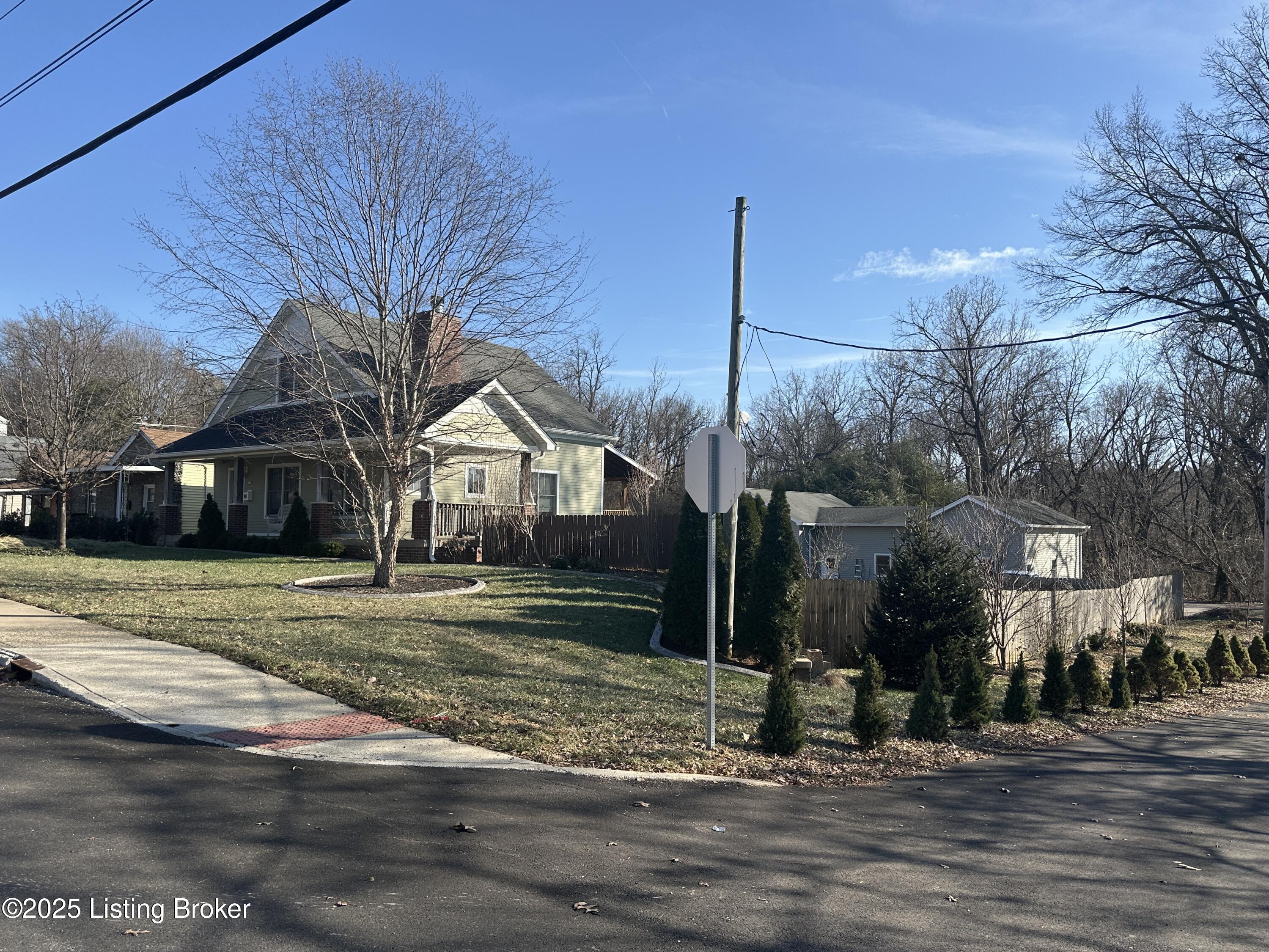 1822 Payne St, Louisville, Pennsylvania image 3