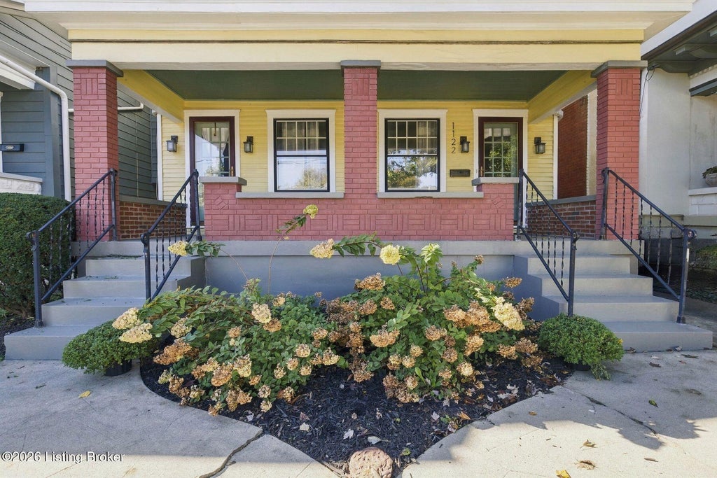 Photo of 1122 Hilliard Ave, Louisville, KY 40204 (MLS # 1732067)