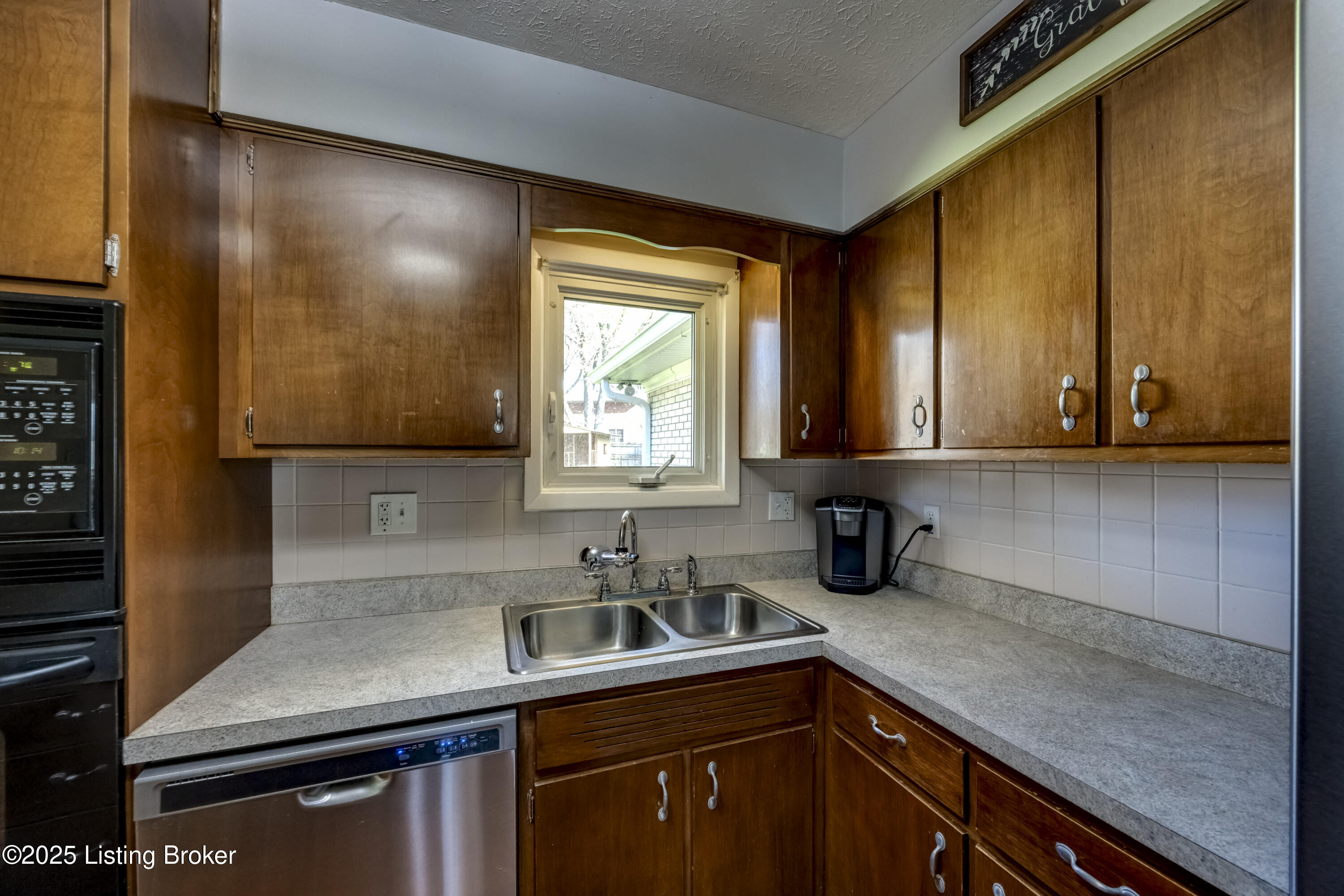 3910 Bayonne Ct, Louisville, Kentucky image 16