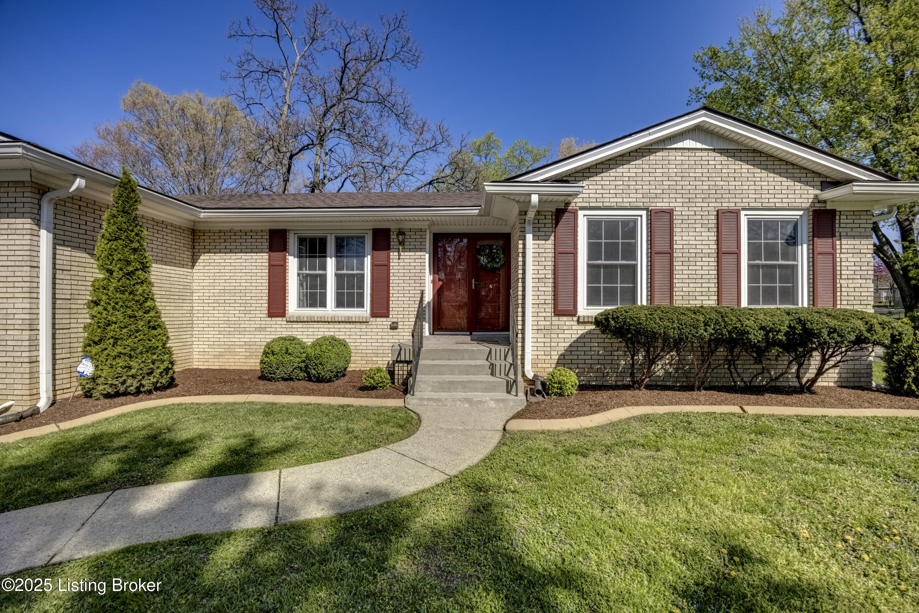 3910 Bayonne Ct, Louisville, Kentucky image 2