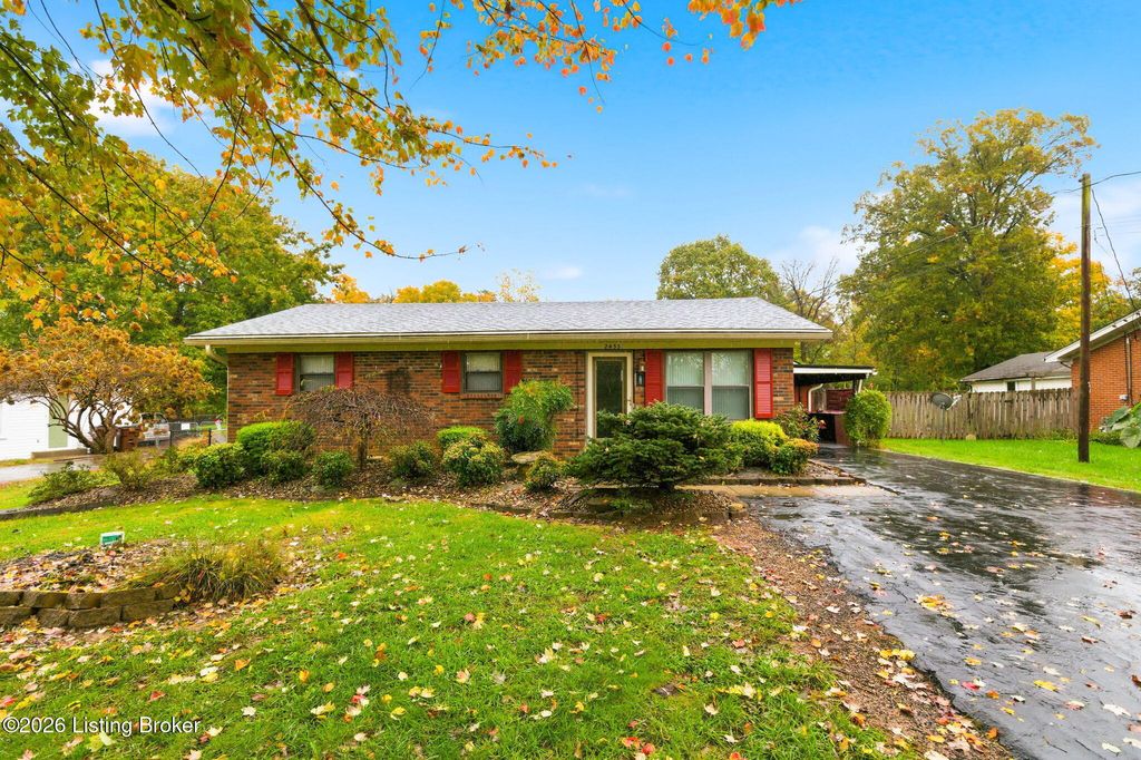 Photo of 2433 Armstrong Ln, Mt Washington, KY 40047 (MLS # 1713913)