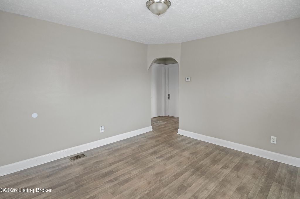 Photo of 1317 Oakwood Ave, Louisville, KY 40215 (MLS # 1707794)