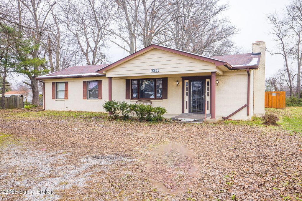 Photo of 6409 Lower Hunters Trace, Louisville, KY 40258 (MLS # 1708012)