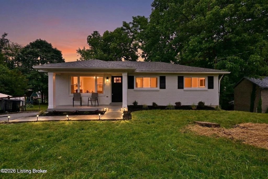 Photo of 5921 Bluestone Rd, Louisville, KY 40219 (MLS # 1717620)