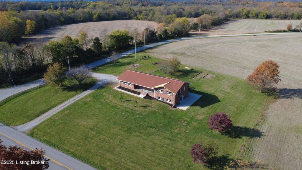 Photo of 6425 Elmburg Rd, Bagdad, KY 40003 (MLS # 1703528)