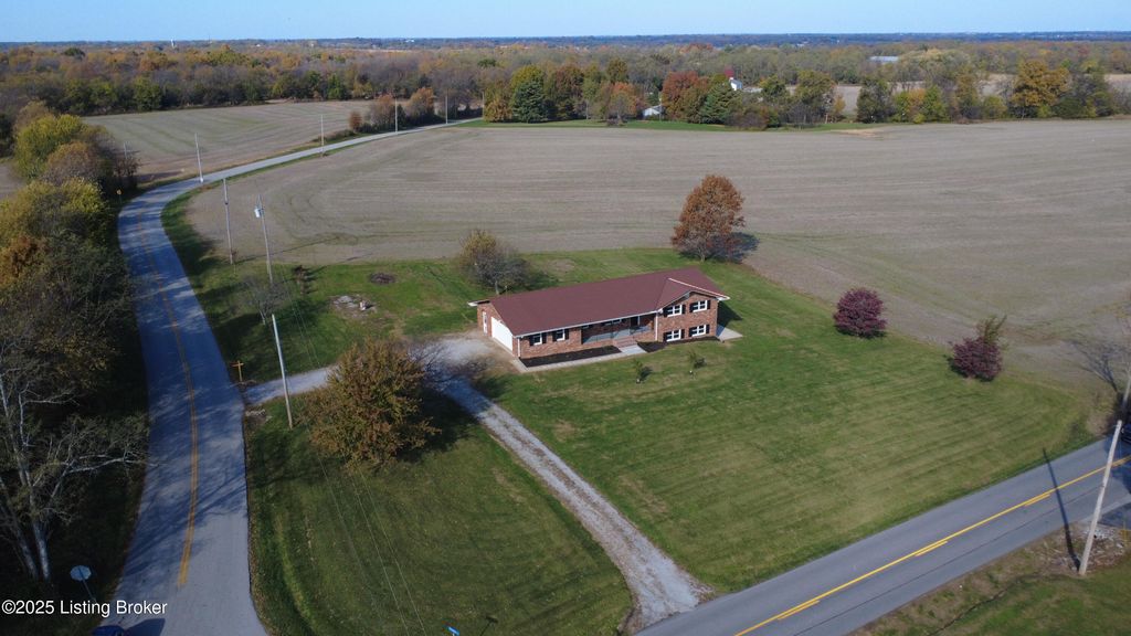 Photo of 6425 Elmburg Rd, Bagdad, KY 40003 (MLS # 1703528)