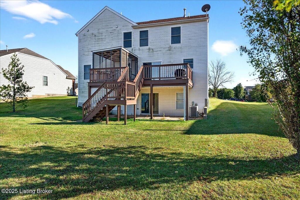 Photo of 2020 Cherry Creek Rd, La Grange, KY 40031 (MLS # 1700561)