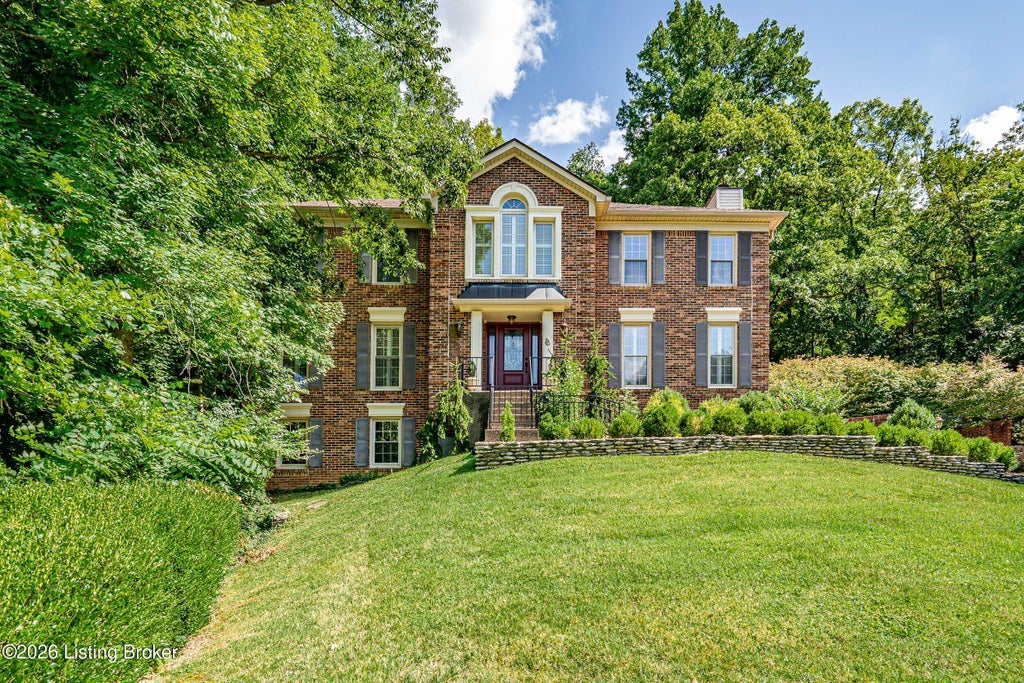 Photo of 5105 Charbdin Ct, Louisville, KY 40207 (MLS # 1724322)