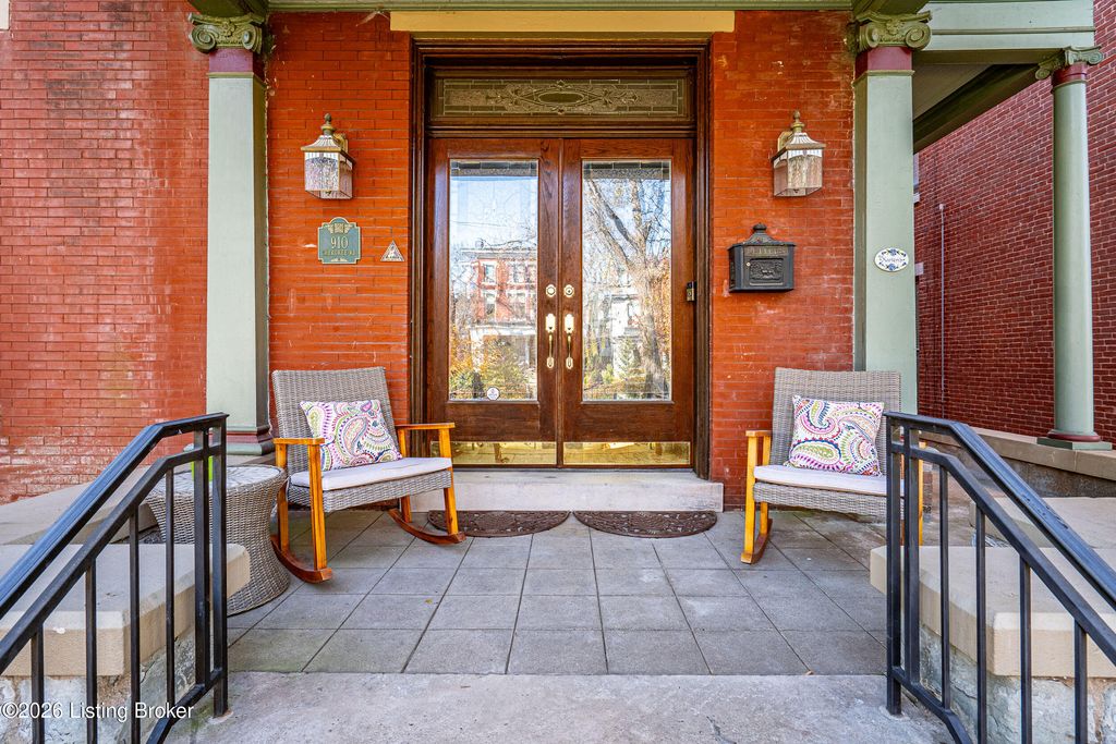 Photo of 910 Cherokee Rd, Louisville, KY 40204 (MLS # 1709965)