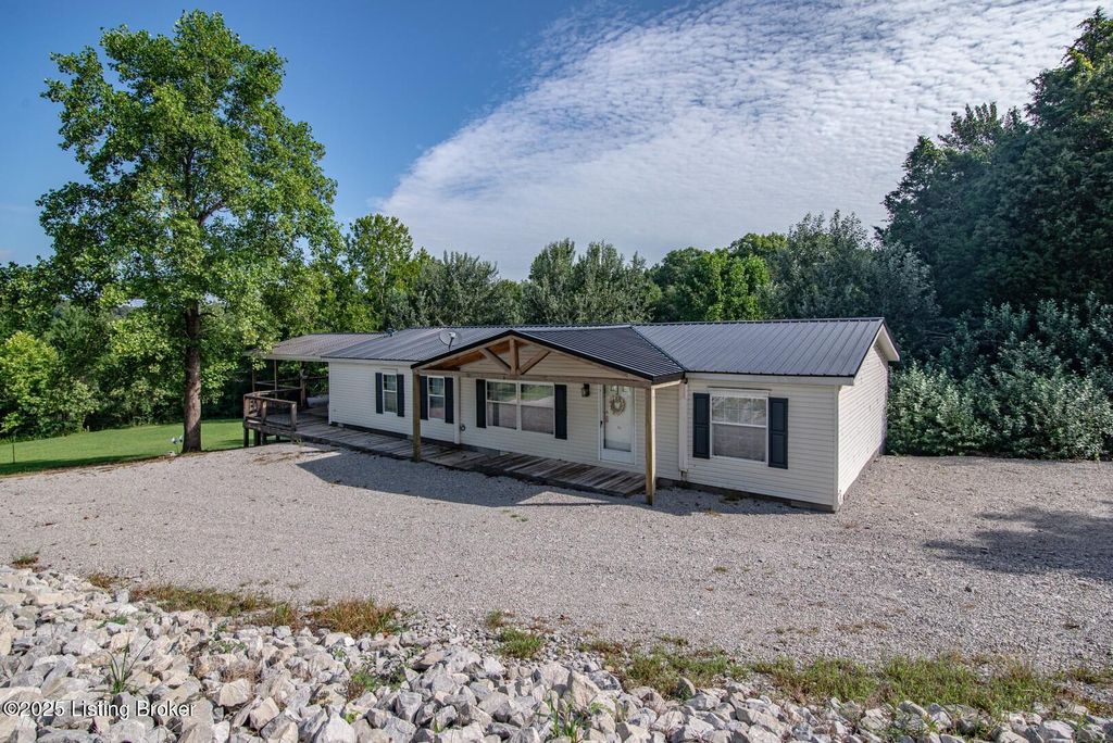Photo of 52 S Lakeside Dr, Falls Of Rough, KY 40119 (MLS # 1703722)