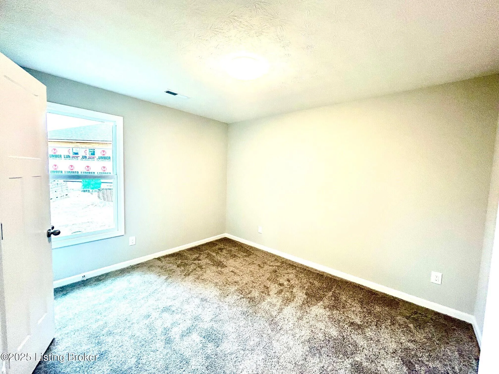 Louisville, Kentucky 40258, United States, 3 Bedrooms Bedrooms, ,2 BathroomsBathrooms,Residential,Active,135999