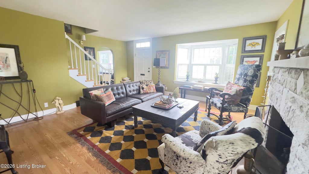 Photo of 2230 Wadsworth Ave, Louisville, KY 40205 (MLS # 1726992)
