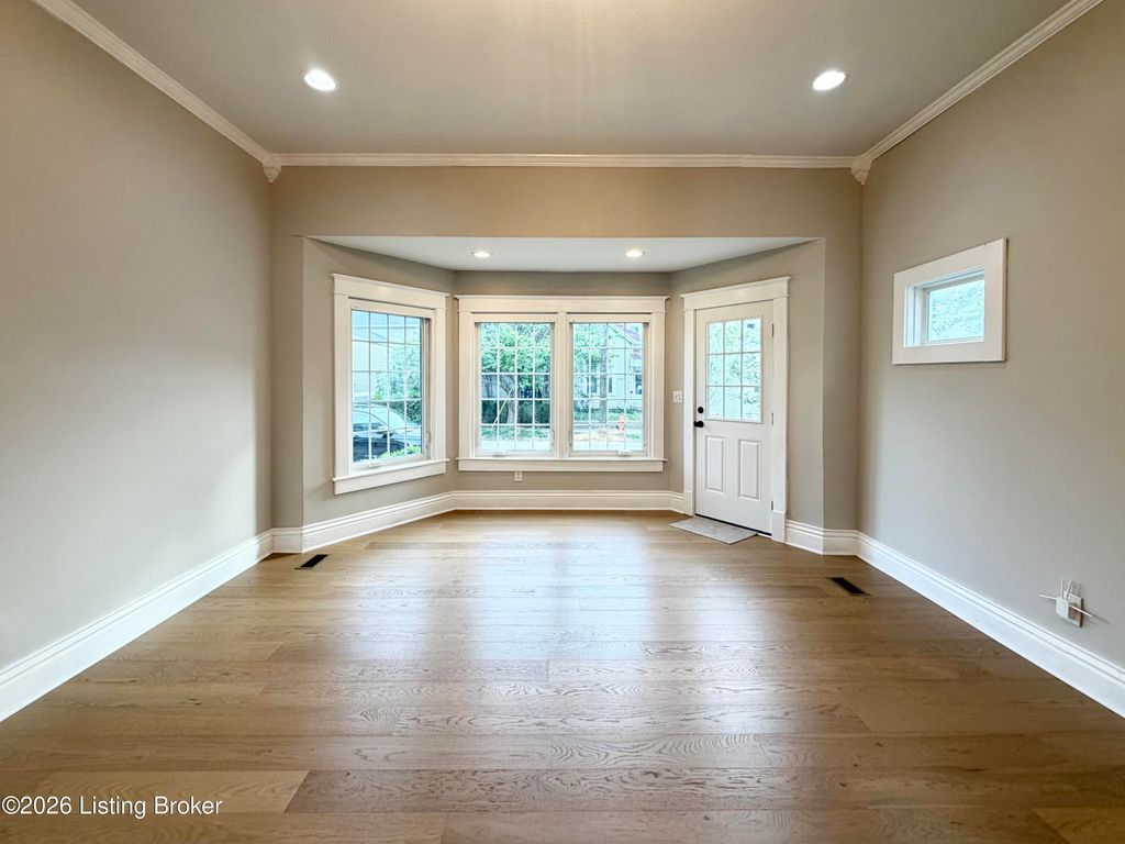 Photo of 1105 Ash St, Louisville, KY 40217 (MLS # 1714857)