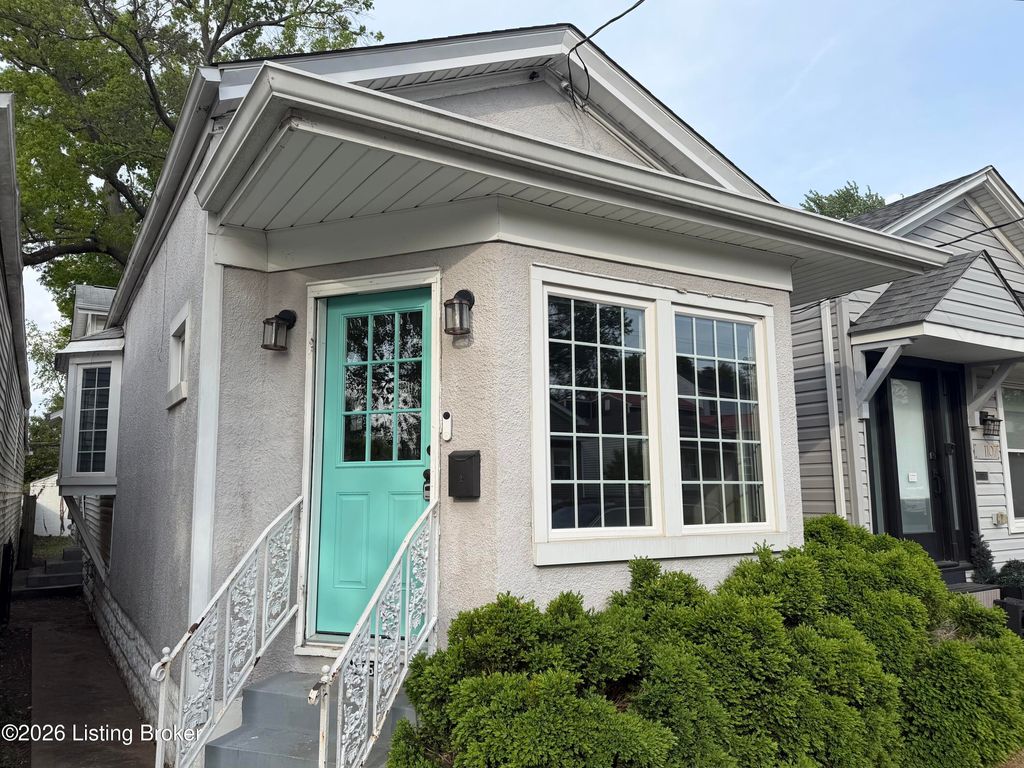 Photo of 1105 Ash St, Louisville, KY 40217 (MLS # 1714857)