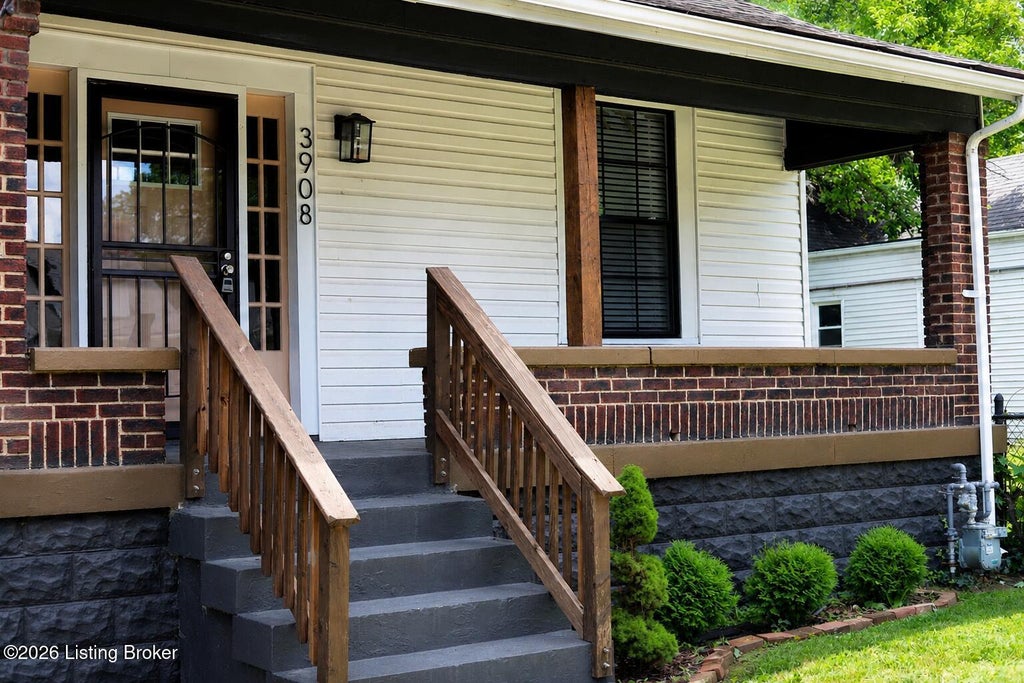 Photo of 3908 Vermont Ave, Louisville, KY 40211 (MLS # 1720558)
