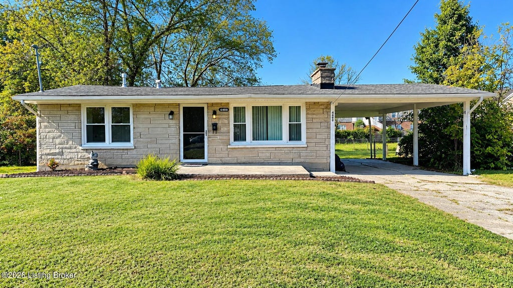 Photo of 4400 Lynnview Dr, Louisville, KY 40216 (MLS # 1732828)