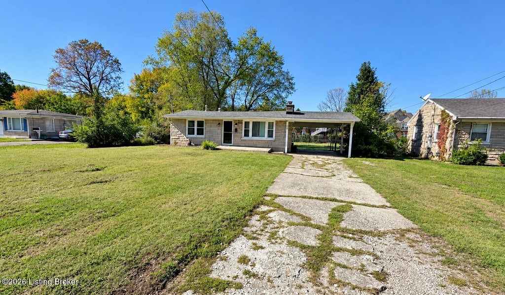 Photo of 4400 Lynnview Dr, Louisville, KY 40216 (MLS # 1732828)