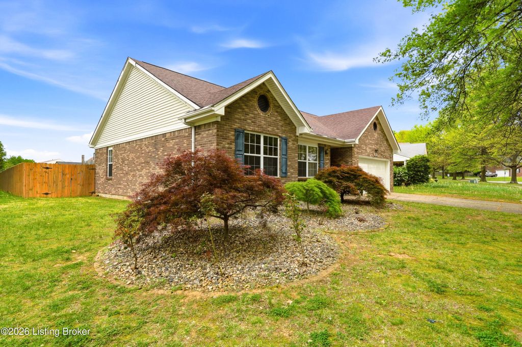 Photo of 11501 Halifax Dr, Louisville, KY 40245 (MLS # 1715252)