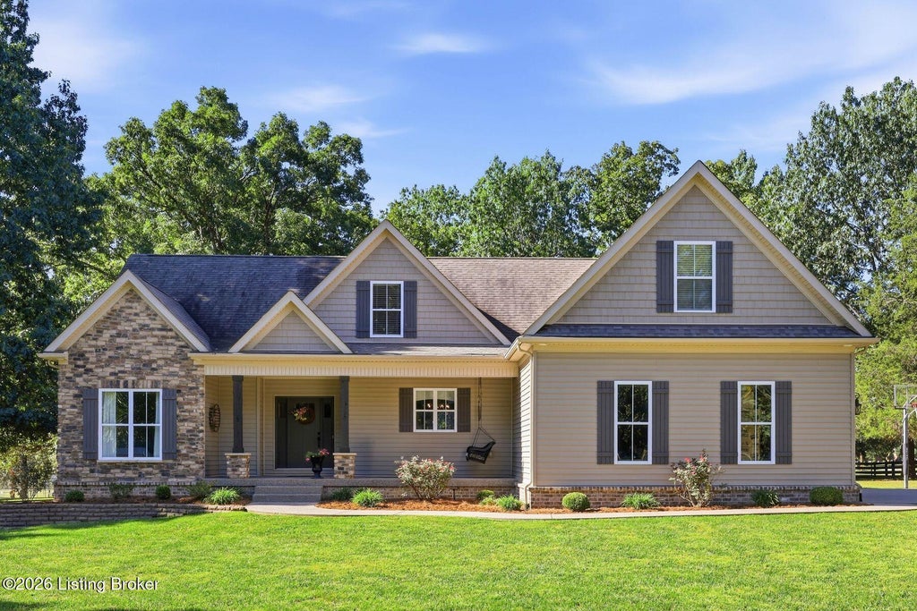 Photo of 191 Spruce Ln, Mt Washington, KY 40047 (MLS # 1730649)