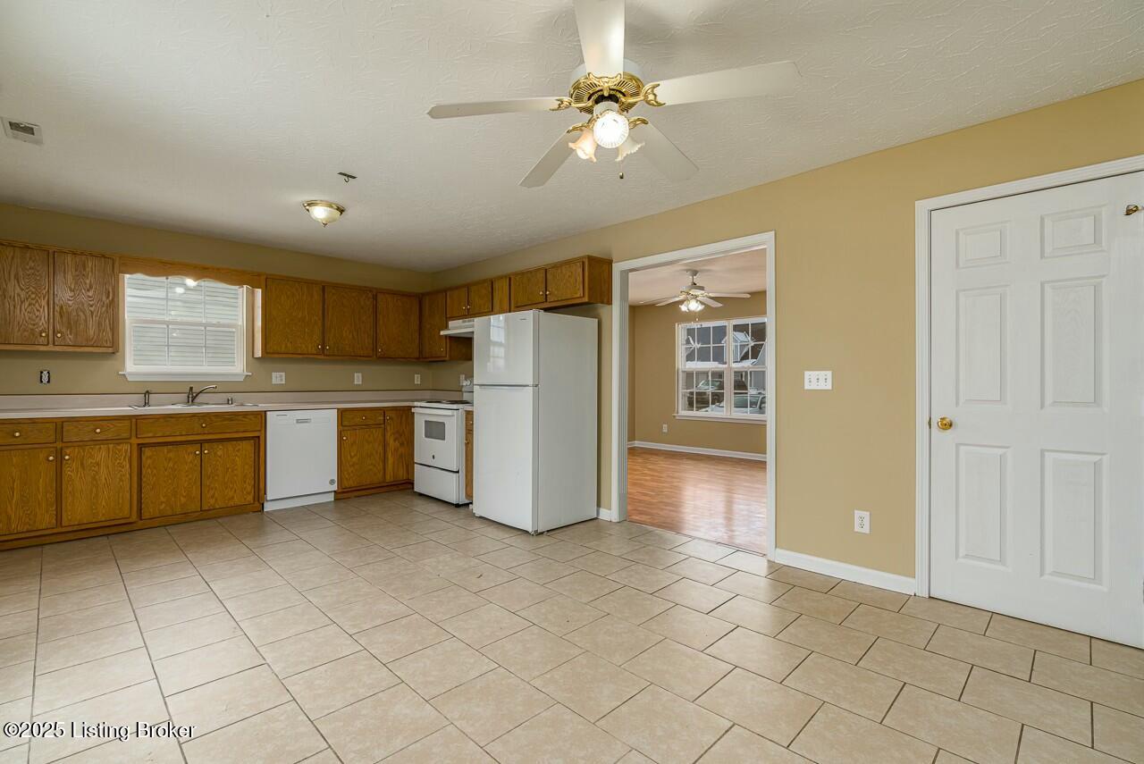 176 Haley Ave, Shepherdsville, Kentucky image 6